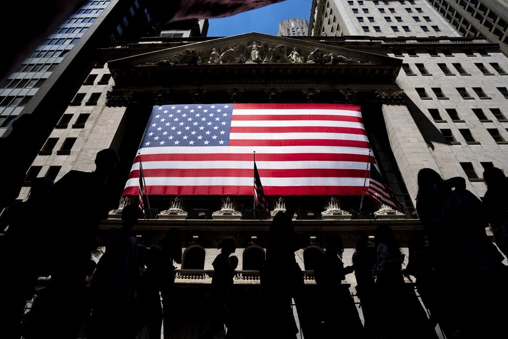 Stock market today Wall Street closes out a 3rd straight winning week