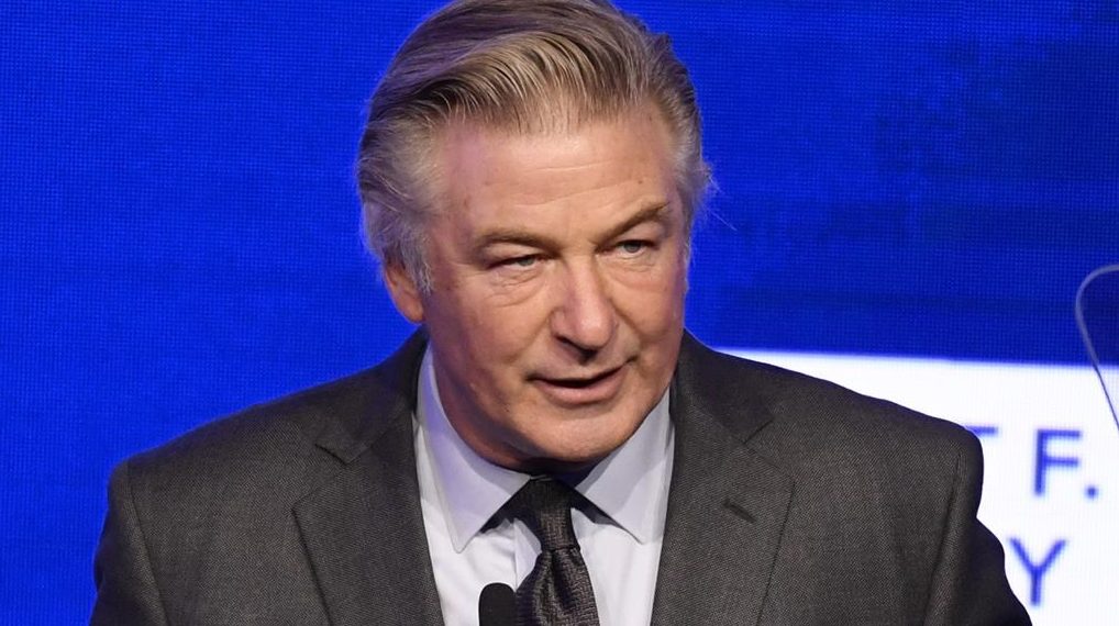 Grand Jury Indicts Alec Baldwin In Fatal Shooting Of Cinematographer On ...