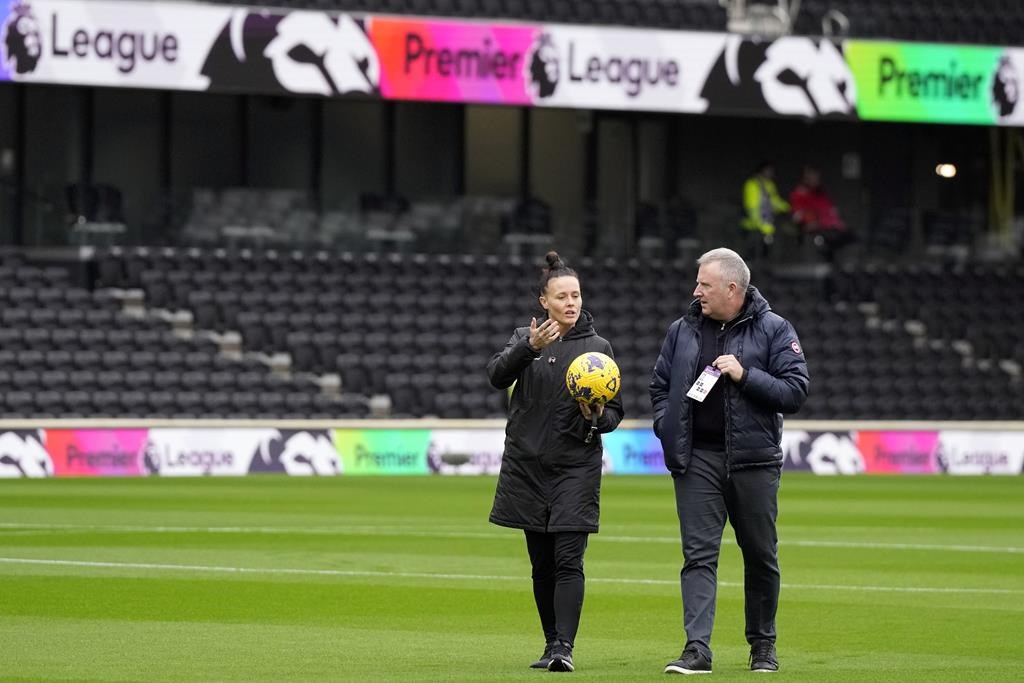 Epl Has Its First Female Referee As Rebecca Welch Handles Fulham Burnley