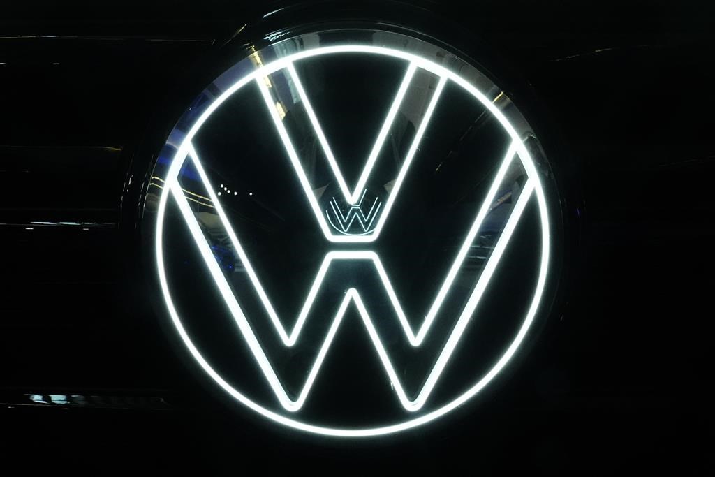 Volkswagen to recall 261,000 cars to fix pump problem that can let fuel leak and increase fire risk