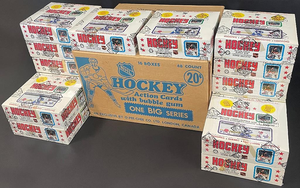 rare old hockey cards 300 Unopened in Factory Sealed Packs Legends of Hockey 1942-1972 Classic