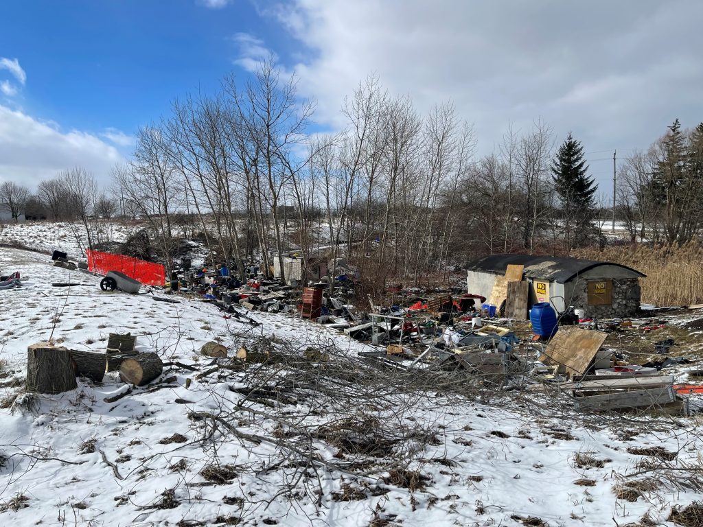 Mayor of Waterloo speaks out about Bathurst Drive encampment filled with garbage