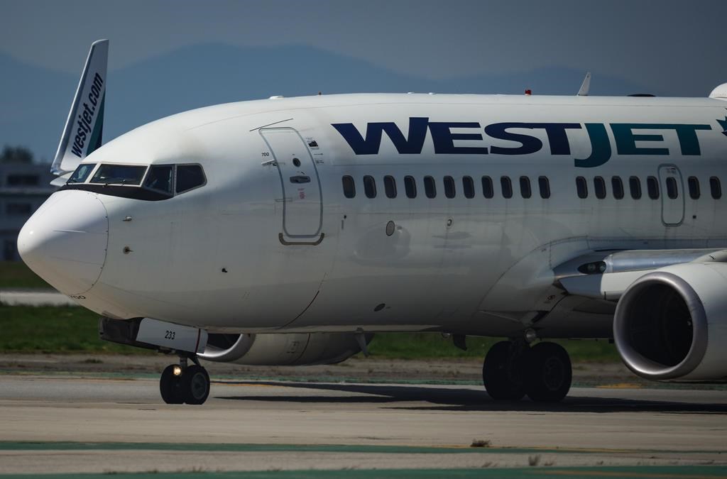 WestJet Encore pilots announce tentative deal in labour dispute with regional carrier