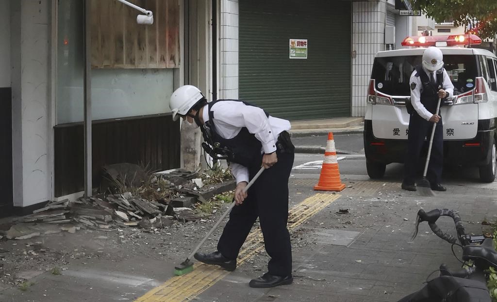 Strong quake in southwestern Japan leaves 9 with minor injuries, but no tsunami