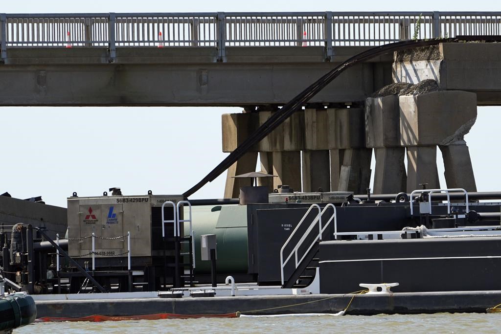 Barge hits bridge connecting Galveston and Pelican Island, causing