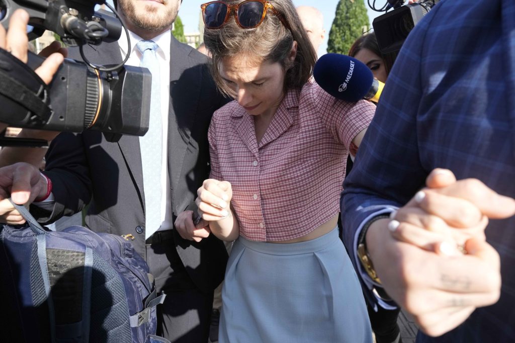 Amanda Knox Reconvicted Of Slander In Italy For Accusing Innocent Man ...