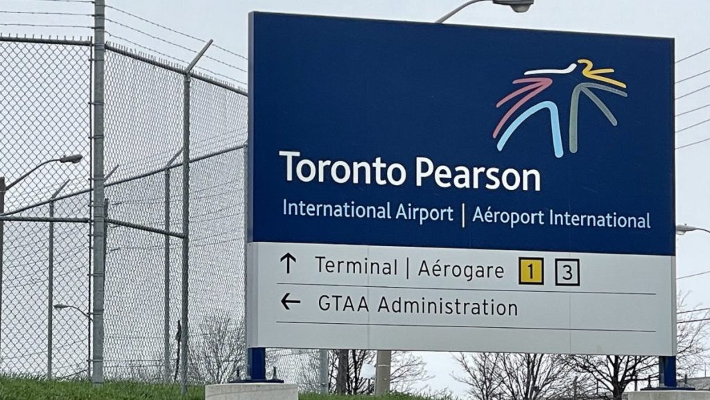 Toronto Pearson airport screeners reach tentative deal to avert strike: union