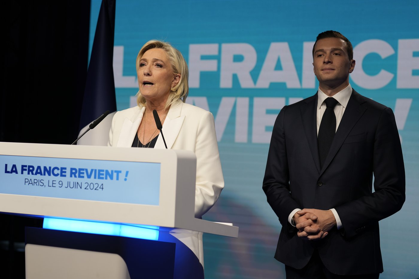 French opposition parties on the left and right seek alliances ahead of