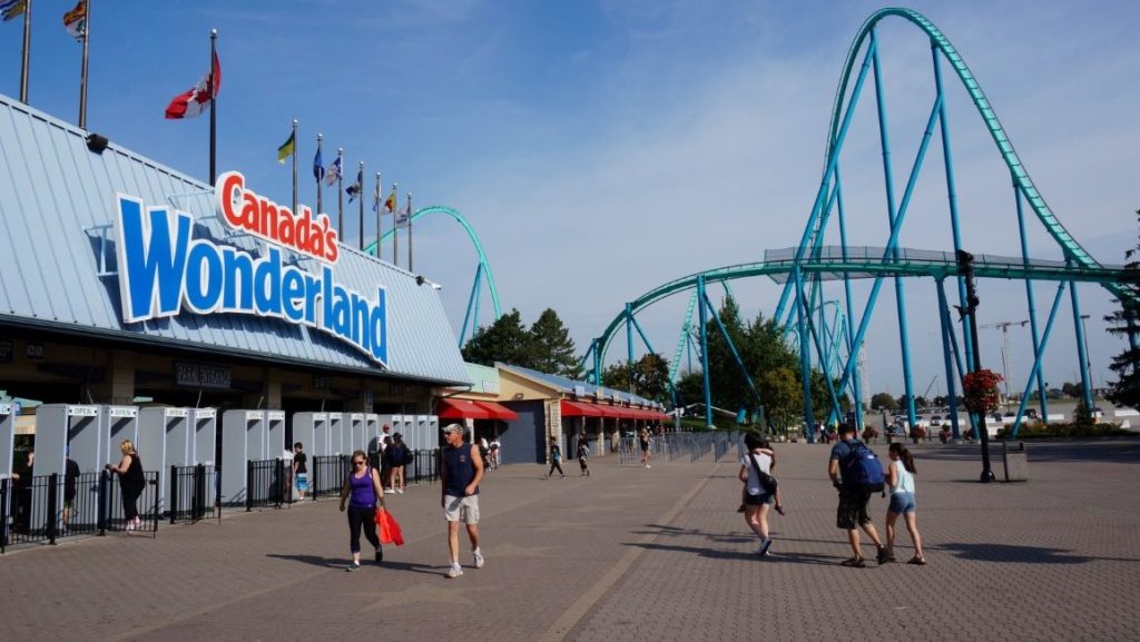 Girl, 17, in hospital after falling from swing ride at Canada's Wonderland