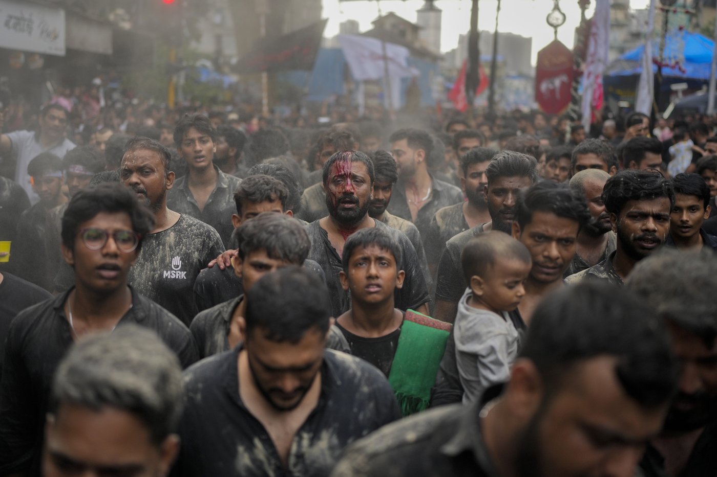 Shiite Muslims in Lebanon and Iraq commemorate Ashoura, marking the ...