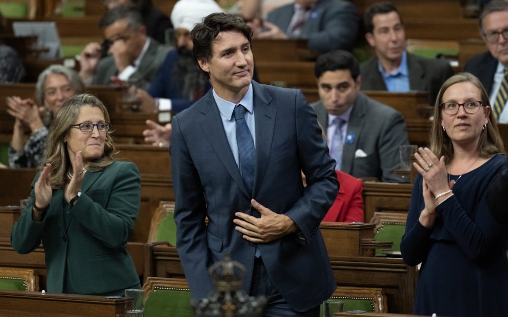 Liberals survive second non-confidence vote