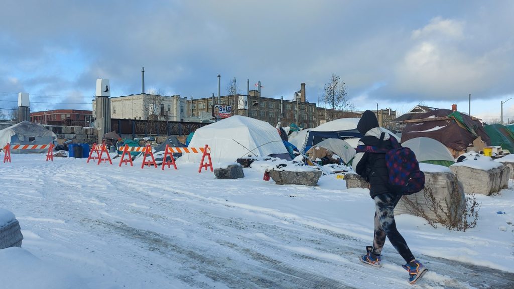 Victoria Street encampment in Kitchener, winter 2023. (Justine Fraser)