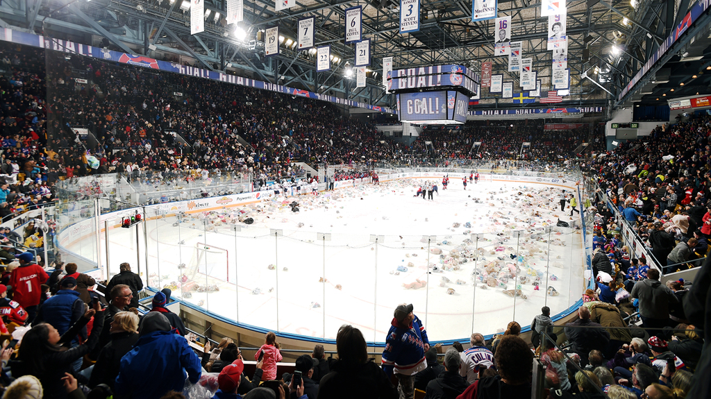 Rangers welcome Bulldogs for annual Teddy Bear Toss