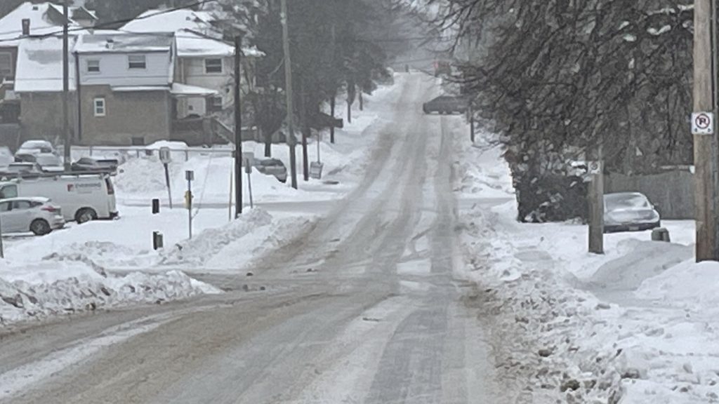 Snowy street in Cambridge, Ontario on Jan. 21, 2026. (Mark Douglas | 570 NewsRadio Kitchener).