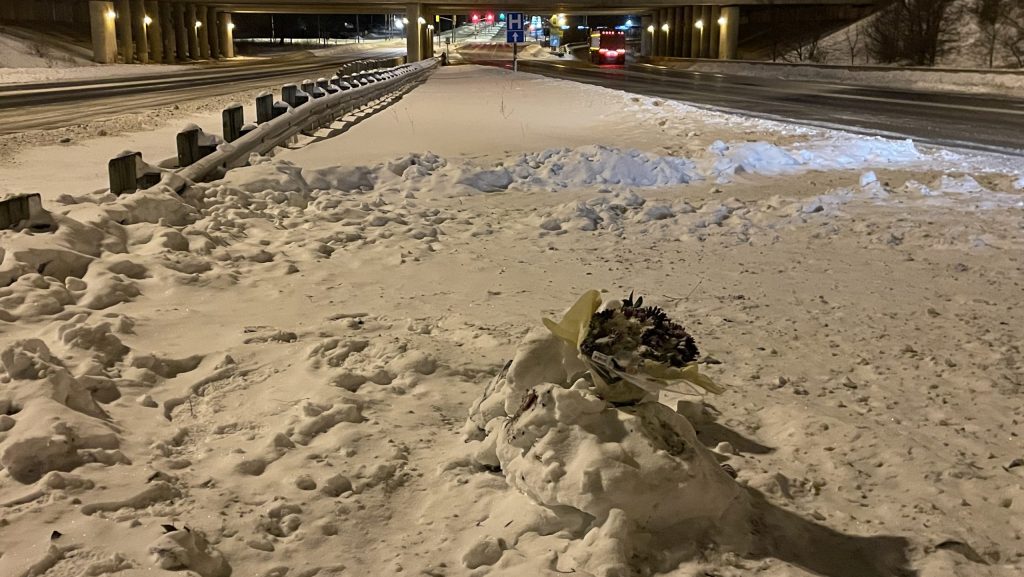 fatal crash highway 8 flyover kitchener