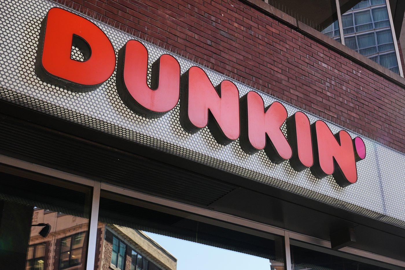 America runs on Dunkin’ but will Canada? U.S. café chain to return north